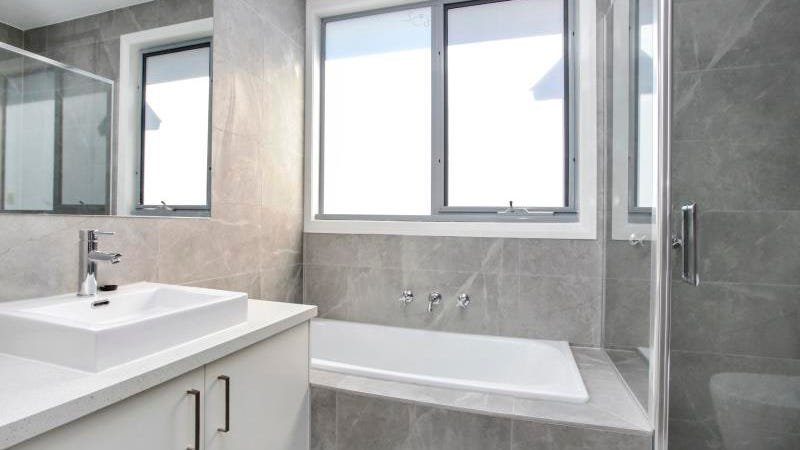 Photo - 6 Latimer Place, Gladstone Park VIC 3043 - Image 9