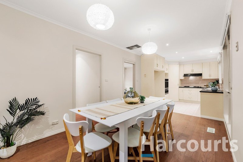 Photo - 6 Laver Court, Wantirna South VIC 3152 - Image 3