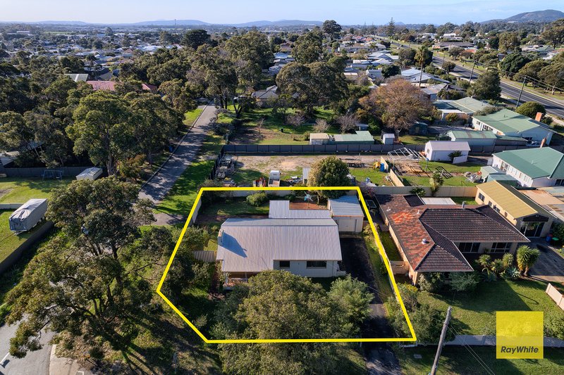 6 Le Grande Avenue, Orana WA 6330