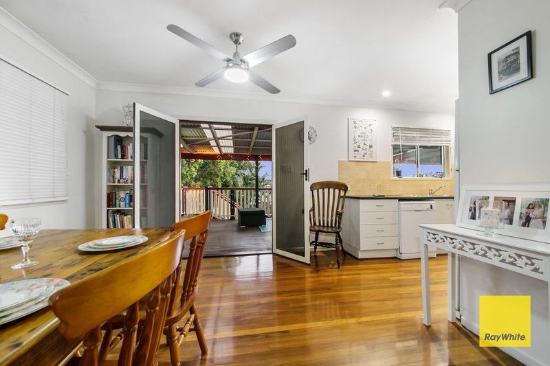 Photo - 6 Leadale Street, Wynnum West QLD 4178 - Image 7