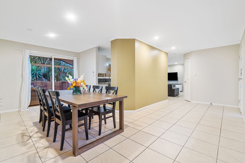 Photo - 6 Leanne Court, Mount Warren Park QLD 4207 - Image 9