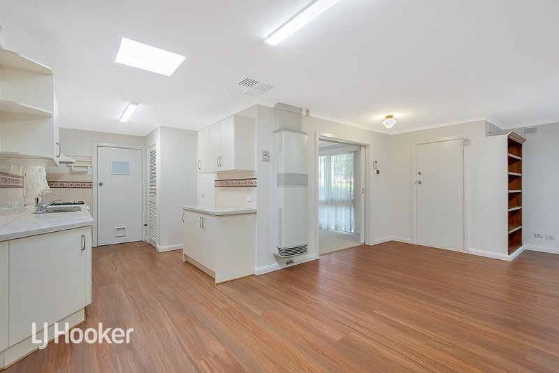 Photo - 6 Lennira Street, Salisbury North SA 5108 - Image 2