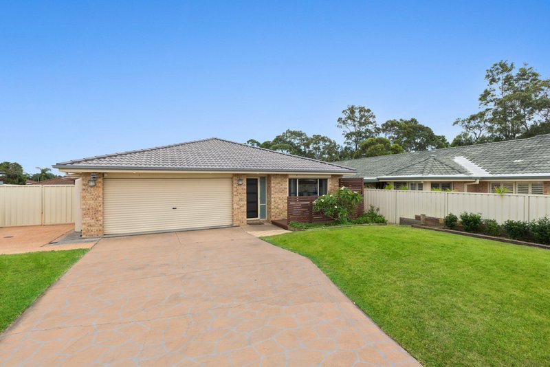 Photo - 6 Lenola Crescent, Blue Haven NSW 2262 - Image 2