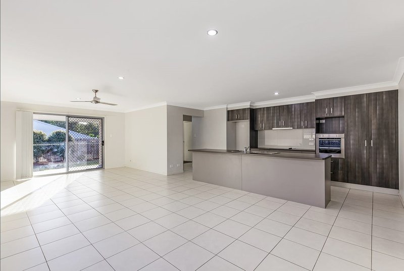 Photo - 6 Leon Capra Drive, Augustine Heights QLD 4300 - Image 4