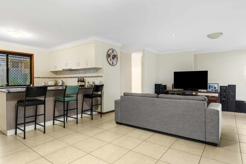 Photo - 6 Lewis Drive, Meringandan West QLD 4352 - Image 8
