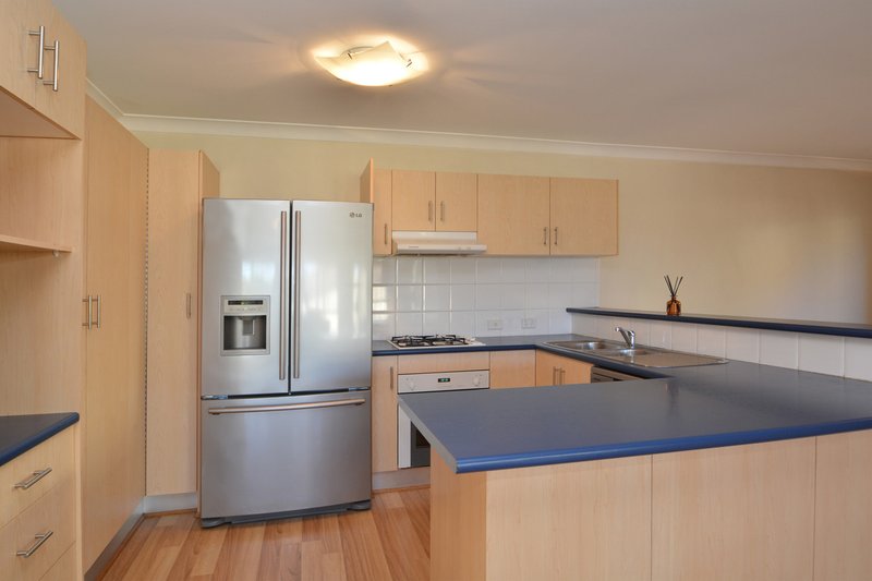 Photo - 6 Libertas Road, Cameron Park NSW 2285 - Image 4