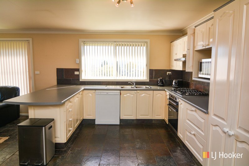 Photo - 6 Lidsdale Street, Wallerawang NSW 2845 - Image 2