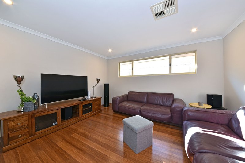 Photo - 6 Lifeboat Road, Jindalee WA 6036 - Image 8