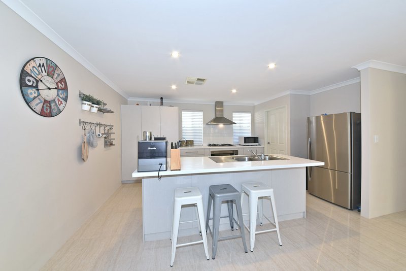 Photo - 6 Lifeboat Road, Jindalee WA 6036 - Image 16