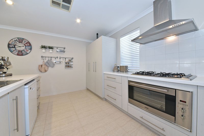 Photo - 6 Lifeboat Road, Jindalee WA 6036 - Image 17