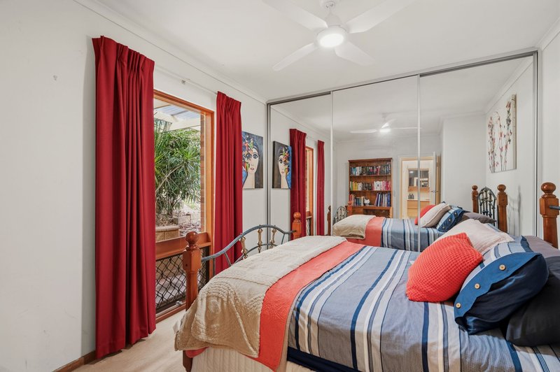 Photo - 6 Lilford Way, Flagstaff Hill SA 5159 - Image 10