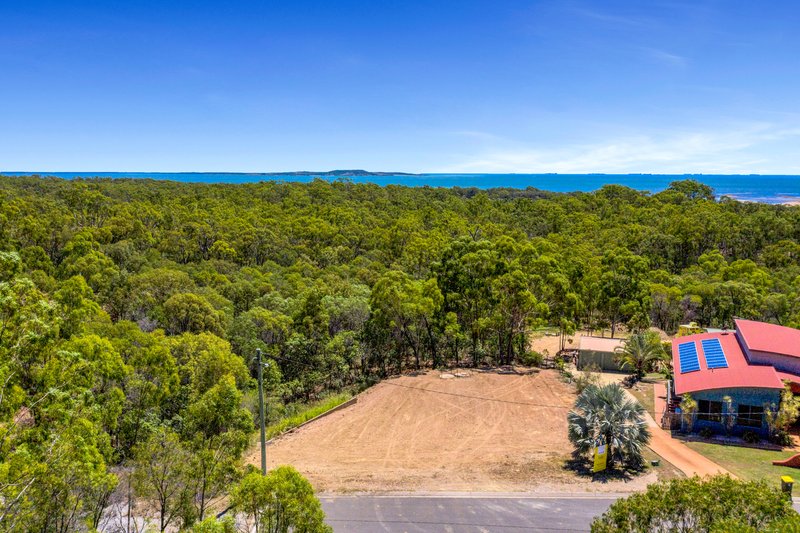 Photo - 6 Lilly Hills Close, Boyne Island QLD 4680 - Image 5