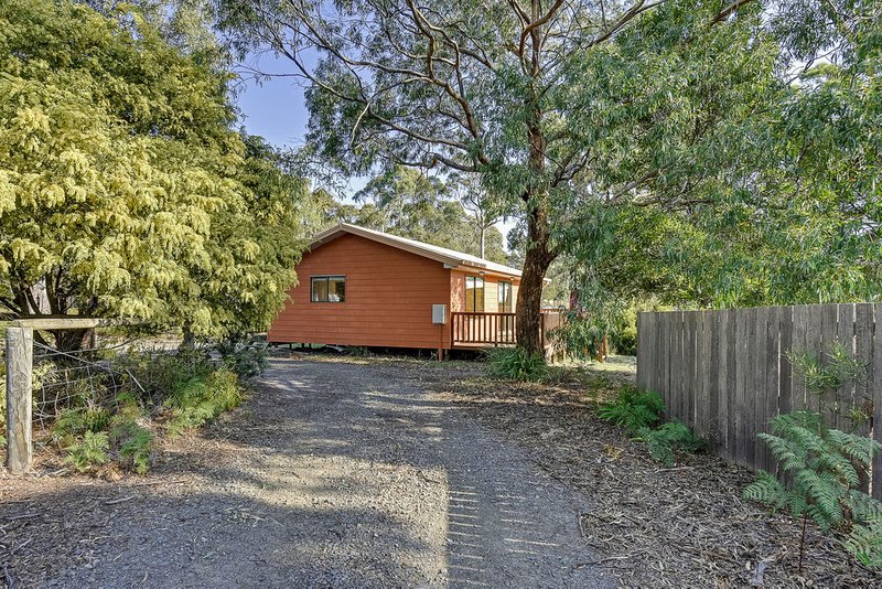 6 Lily Street, White Beach TAS 7184