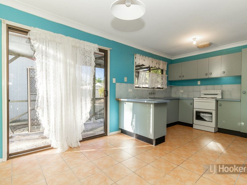 Photo - 6 Limosa Court, Crestmead QLD 4132 - Image 3