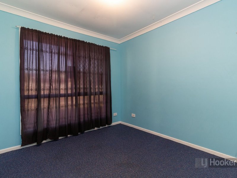 Photo - 6 Limosa Court, Crestmead QLD 4132 - Image 8