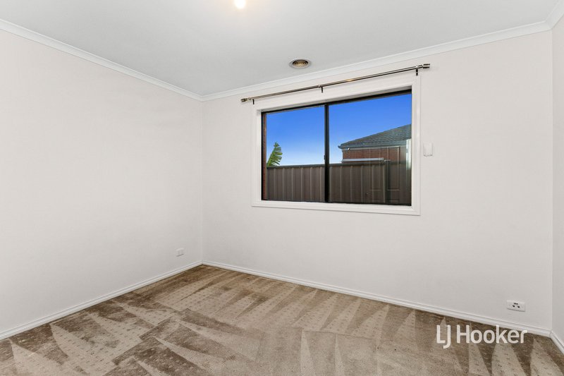 Photo - 6 Lindrum Outlook, Tarneit VIC 3029 - Image 11