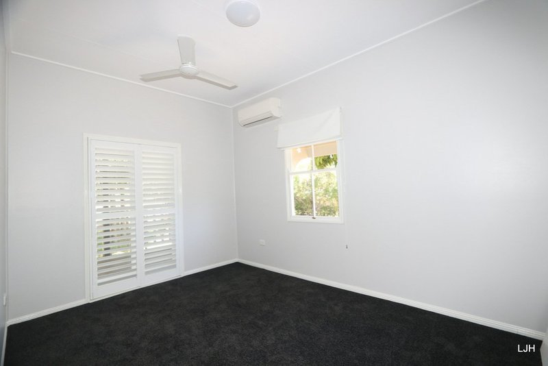 Photo - 6 Little St , Emerald QLD 4720 - Image 15