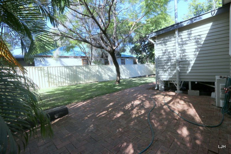 Photo - 6 Little St , Emerald QLD 4720 - Image 20