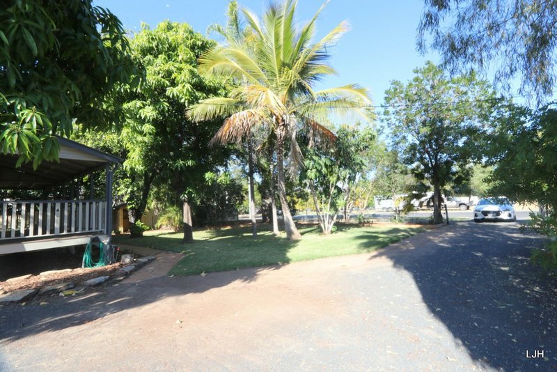 Photo - 6 Little St , Emerald QLD 4720 - Image 21