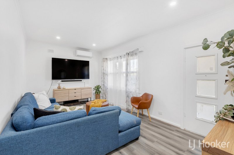 Photo - 6 Lockerly Street, Elizabeth Vale SA 5112 - Image 5