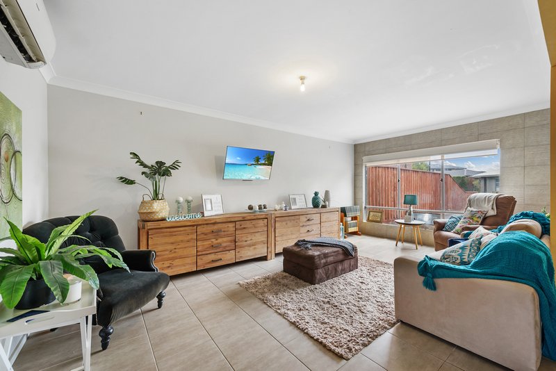 Photo - 6 Lockwood Court, Fraser Rise VIC 3336 - Image 3