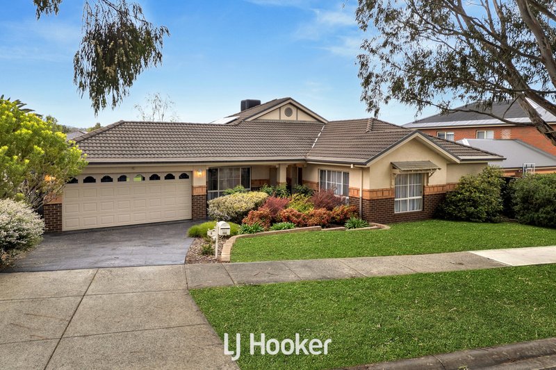 6 Loders Way, Berwick VIC 3806