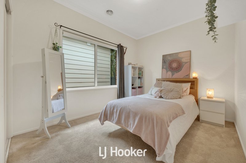 Photo - 6 Loders Way, Berwick VIC 3806 - Image 20