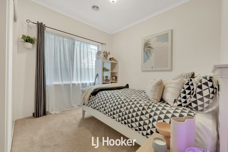 Photo - 6 Loders Way, Berwick VIC 3806 - Image 22