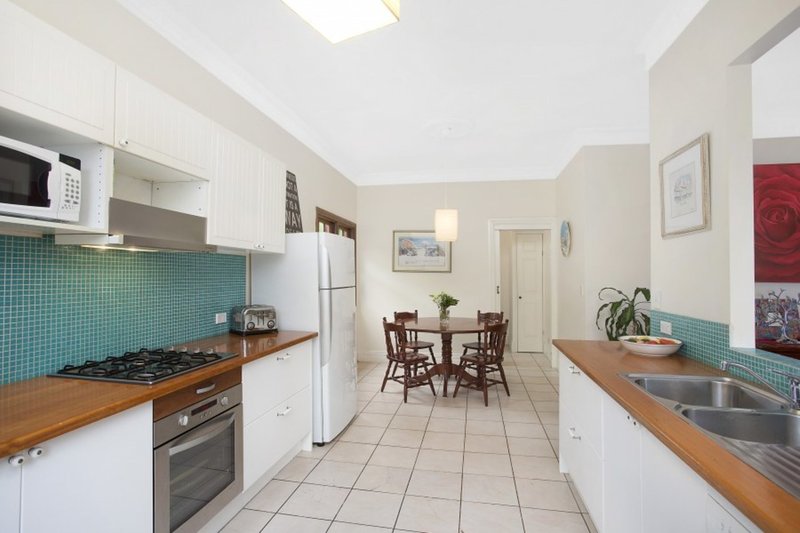 Photo - 6 Loftus Street, Narrabeen NSW 2101 - Image 4