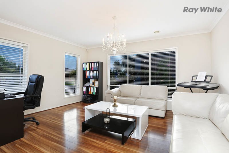 Photo - 6 Lomandra Street, Point Cook VIC 3030 - Image 10