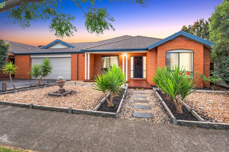 6 Long Island Circuit, Craigieburn VIC 3064