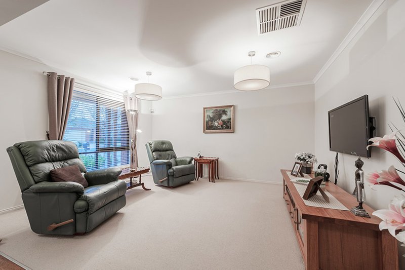 Photo - 6 Long Island Circuit, Craigieburn VIC 3064 - Image 7