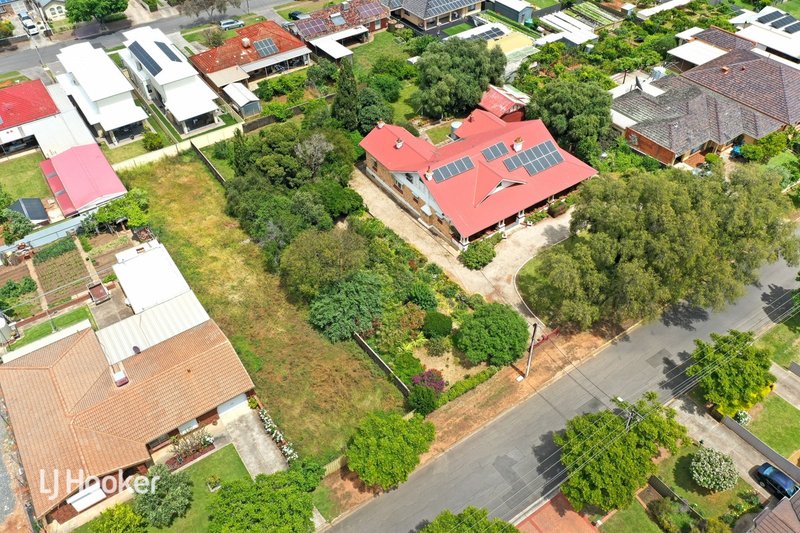 Photo - 6 Lorenz Street, Campbelltown SA 5074 - Image 5