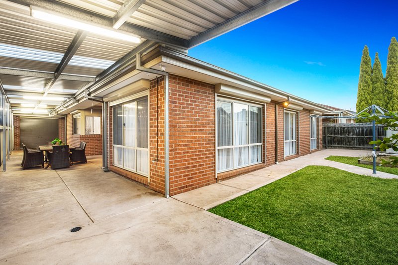 Photo - 6 Lorraine Lee Way, Sydenham VIC 3037 - Image 12