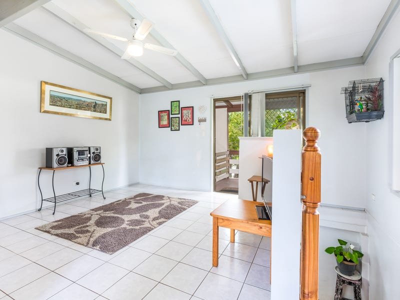 Photo - 6 Lorrikeet Street, Bundamba QLD 4304 - Image 12