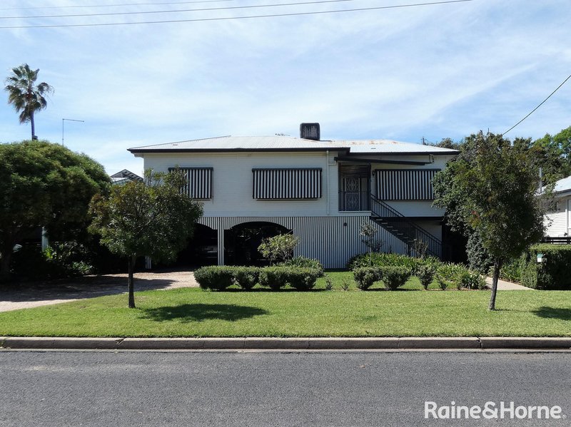 6 Lucksall Street, Moree NSW 2400