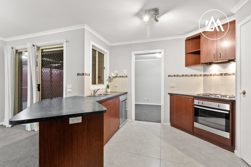 Photo - 6 Lucy Place, Carrum Downs VIC 3201 - Image 2