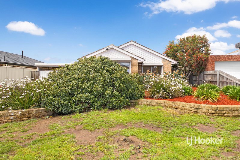 6 Lyrebird Court, Werribee VIC 3030