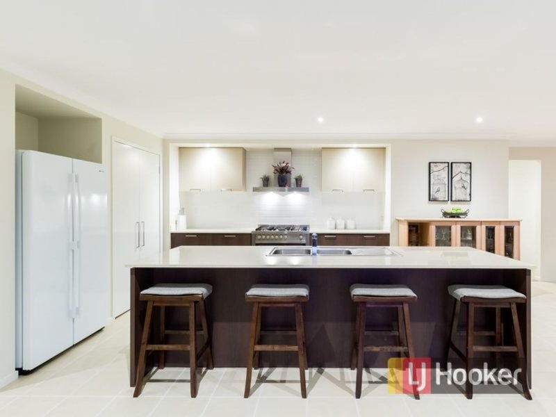 Photo - 6 Lytham Court, Cranbourne VIC 3977 - Image 9