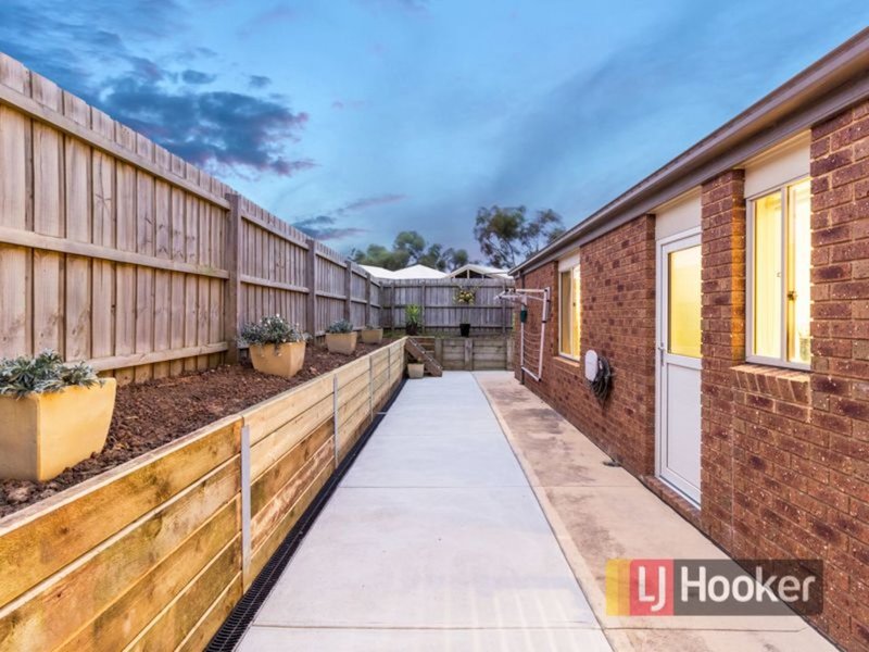 Photo - 6 Lytham Court, Cranbourne VIC 3977 - Image 18