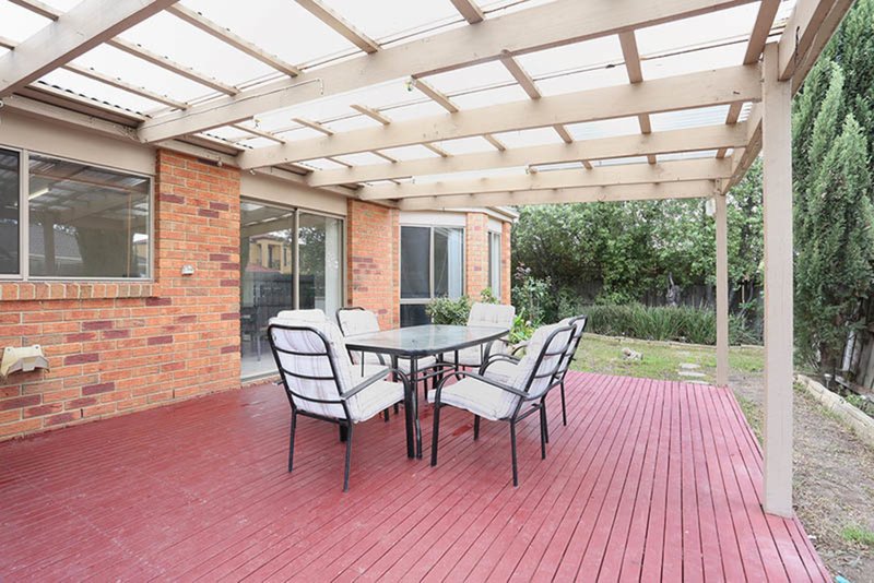 Photo - 6 Mackellar Drive, Roxburgh Park VIC 3064 - Image 9