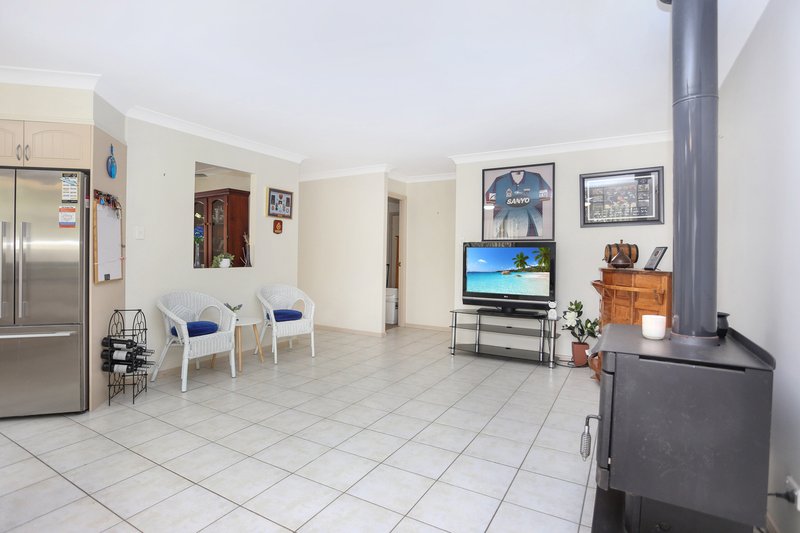 Photo - 6 Mackenzie Street, Bulahdelah NSW 2423 - Image 5