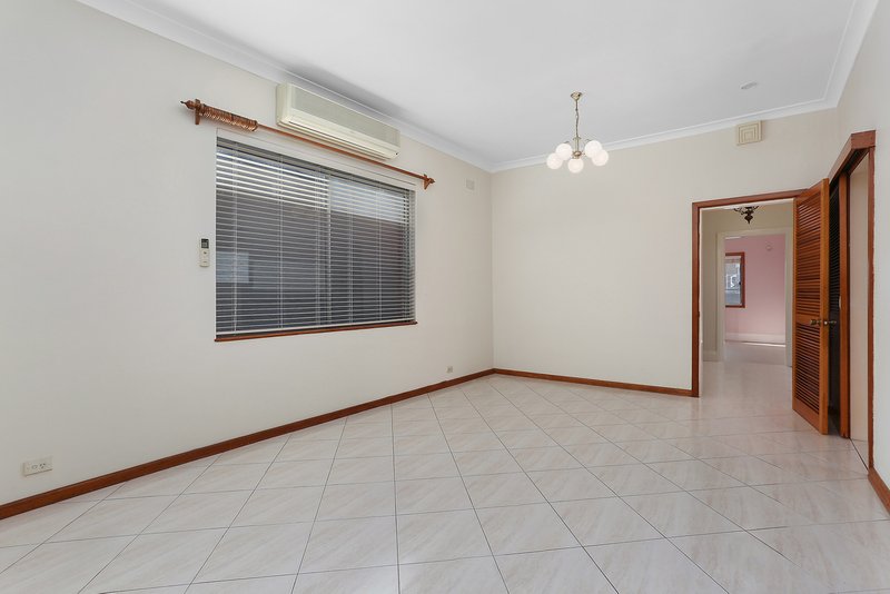 Photo - 6 Mackenzie Street, Leichhardt NSW 2040 - Image 4