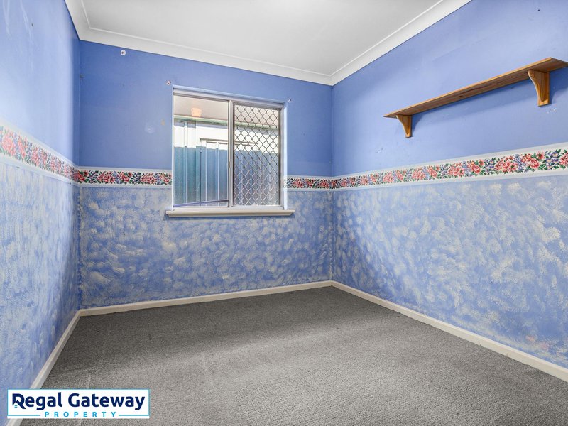 Photo - 6 Madden Way, Parmelia WA 6167 - Image 7