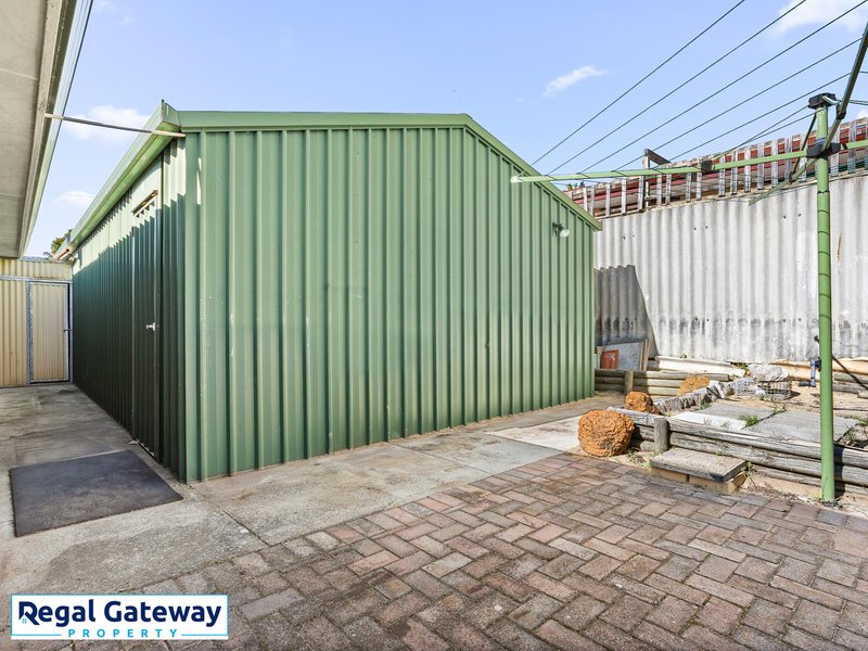 Photo - 6 Madden Way, Parmelia WA 6167 - Image 13