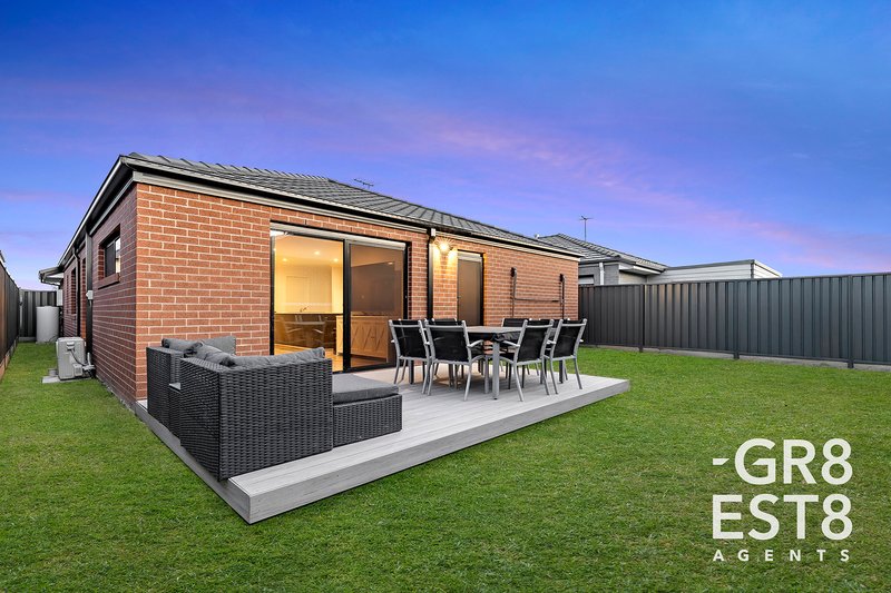 Photo - 6 Magenta Street, Clyde North VIC 3978 - Image 17