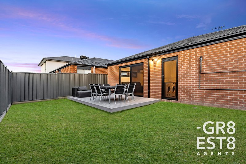 Photo - 6 Magenta Street, Clyde North VIC 3978 - Image 18