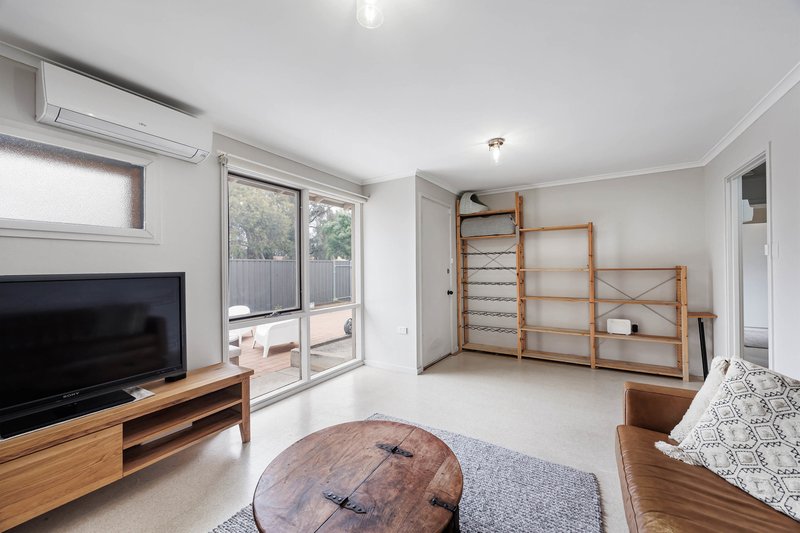 Photo - 6 Mallard Court, Semaphore Park SA 5019 - Image 2