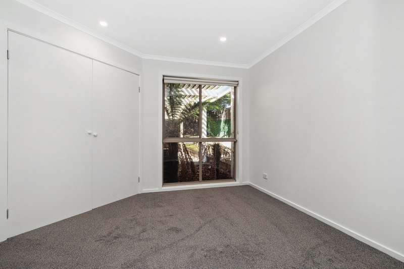 Photo - 6 Manifold Court, Croydon South VIC 3136 - Image 6