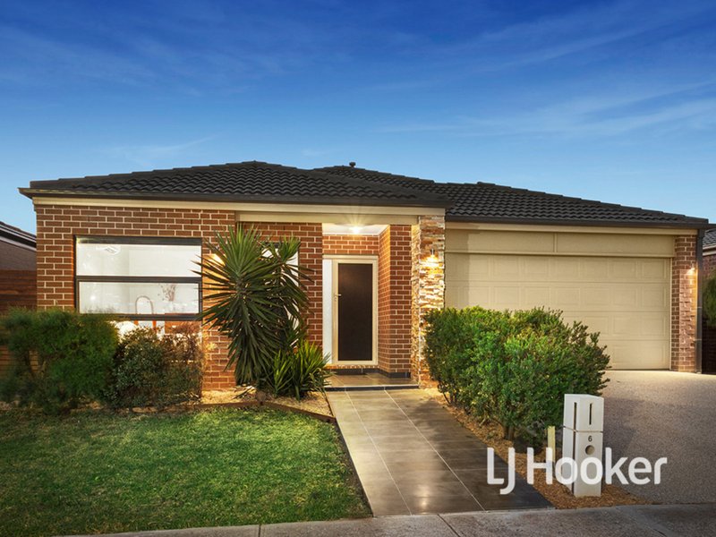 6 Manoora Terrace, Point Cook VIC 3030